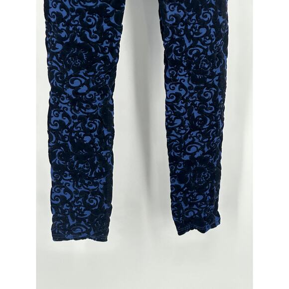Romeo & Juliet Couture Women's Velvet Print Leggings Size M Blue / Black Floral - Picture 6 of 12